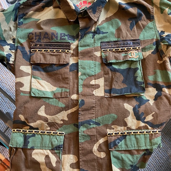 Inspired Camo jackets. PERFECT for Christmas 🎄 - Picture 3 of 8